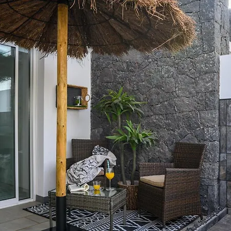 Ferienhaus Pachamama House - Near The Beach, Air-con, Fast Wifi And Sat Tv By Lanzarote Playa Blanca (Lanzarote)