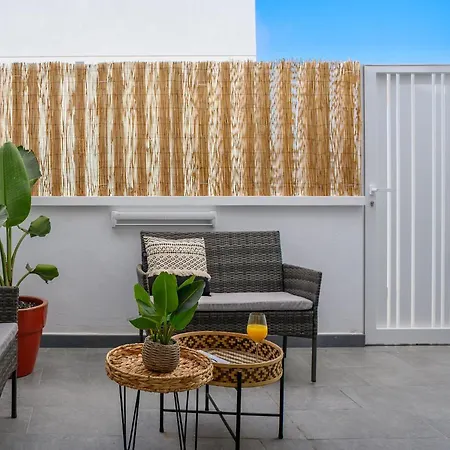 Pachamama House - Near The Beach, Air-con, Fast Wifi And Sat Tv By Lanzarote Дом отдыха Коста Бланка