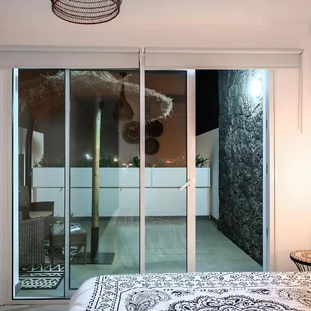 Pachamama House - Near The Beach, Air-con, Fast Wifi And Sat Tv By Lanzarote Дом отдыха Коста Бланка